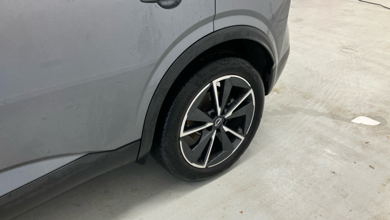 Nissan Qashqai 1.3 DiG-T MH 158 Tekna 5dr Xtronic Petrol Hatchback